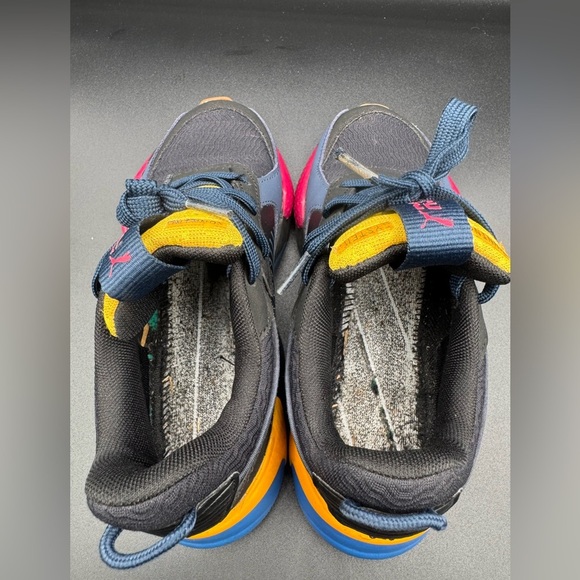 Puma Black and Blue Sneakers Dynamic Design - Picture 13 of 14